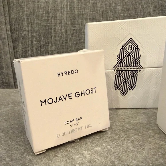 Byredo White and Black Men Accessories Set - Picture 4 of 4